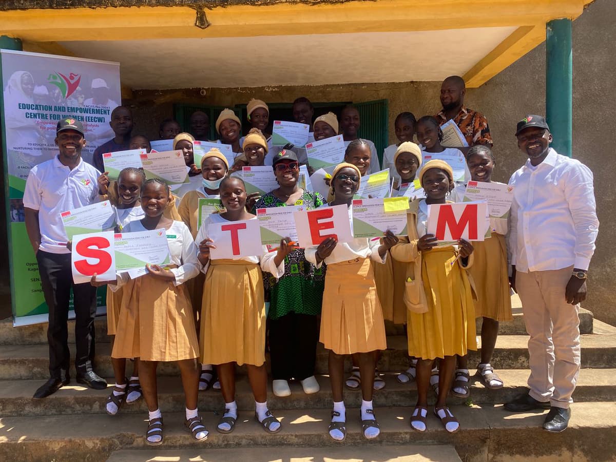 Laraba Deyjih Akapson Science Innovation Prize for Girls /STEM Club 